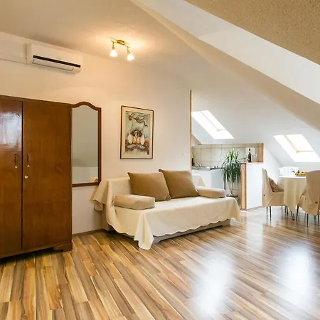 杜布罗夫尼克日落公寓酒店